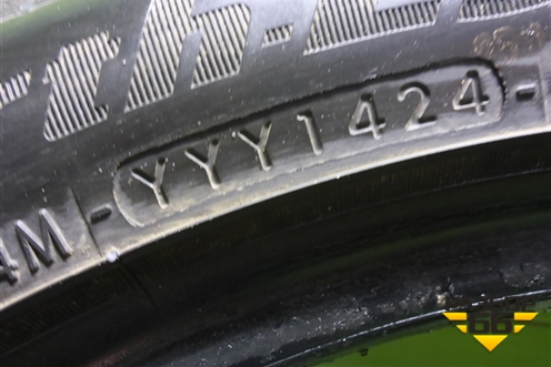 Шина  215/50 R17 (Лето) (YokohamaBluEarthES32) (YOKOHAMABLUEARTHES32)