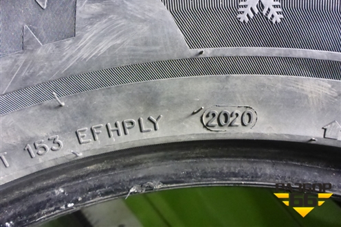 Шина  255/55 R18 (Зима Шипы) ( Sailun ICE Blazer WST3)