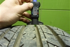 Шина  215/55 R17 (Лето) (YokohamaBluEarthE70) (YOKOHAMABLUEARTHE70)