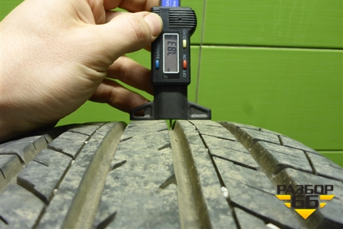 Шина  215/55 R17 (Лето) (YokohamaBluEarthE70) (YOKOHAMABLUEARTHE70)