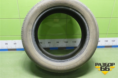 Шина  215/55 R17 (Лето) (YokohamaBluEarthE70) (YOKOHAMABLUEARTHE70)