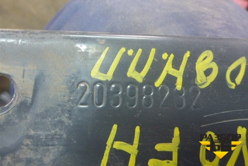 Кронштейн подножки  (передний правый) для Volvo  TRUCK FH с 2008-2013г