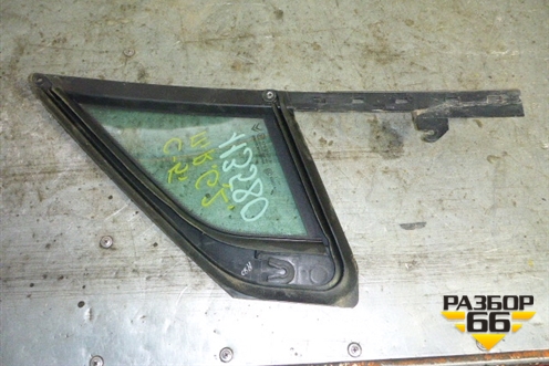 Стекло двери передней правой форточка (9202L2) для Citroen C5 с 2008г