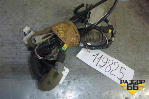 Проводка двери передней левой для Nissan Tiida (C11X) с 2004-2013г