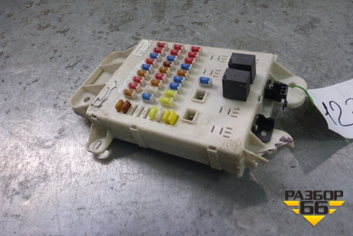 Блок предохранителей салонный (T113723060BB) для Chery Tiggo (T11) с 2005г