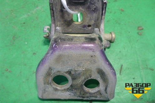Петля двери передней правой верхняя для Peugeot 307 с 2001-2007г