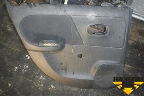 Обшивка двери задней левой под механику для Nissan Note (Е11) с 2005-2013г