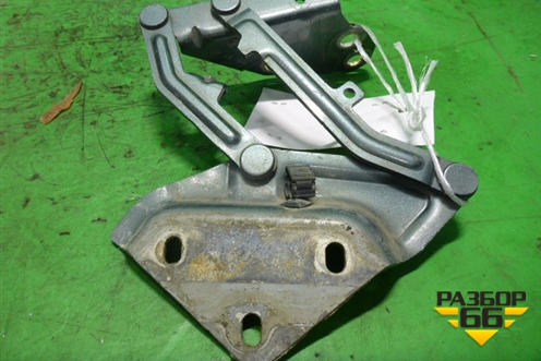 Петля капота правая (7L6823302) для Volkswagen Touareg c 2002-2010г