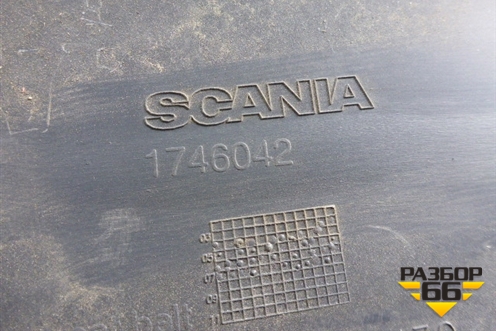 Обшивка стойки центральная левая (1746042) для Scania 5 R Series с 2004-2016г