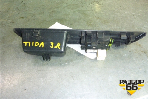Кнопка стеклоподъёмника для Nissan Tiida (C11X) с 2004-2013г