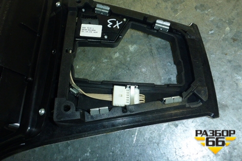 Накладка внутренняя (на кулису КПП) для BMW X3 E83 с 2004-2010г