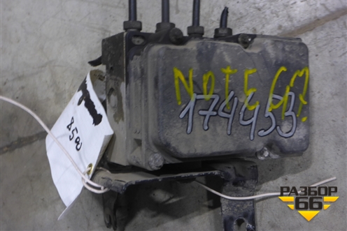 Блок ABS (476609U100) для Nissan Note (Е11) с 2005-2013г