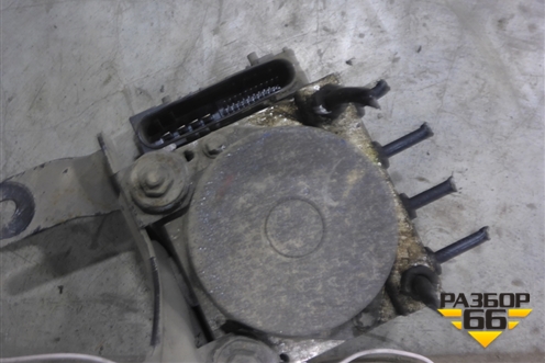 Блок ABS (476609U100) для Nissan Note (Е11) с 2005-2013г