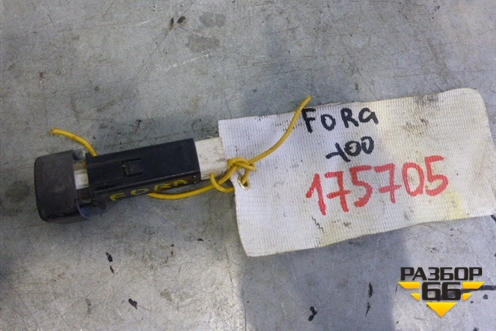 Кнопка включения ПТФ для Chery Fora(A21) с 2006г