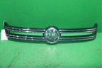 Накладка на решетку радиатора (5N0853655) для Volkswagen Tiguan с 2011-2016г