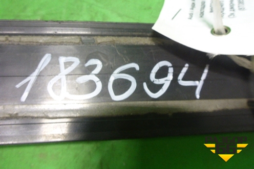 Накладка порога внутренняя переднего правого (3х дверный кузов) (8T0853374) для Audi A5/S5 с 2007-2016г