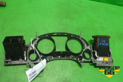 Накладка на щиток приборов (в сборе) для Audi A8 с 2002-2010г