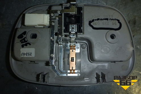 Плафон салонный центральный (96328039) для Chevrolet Epica с 2006г