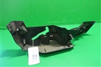 Держатель задней полки правый (2N11N46808) для Ford Fusion с 2002г