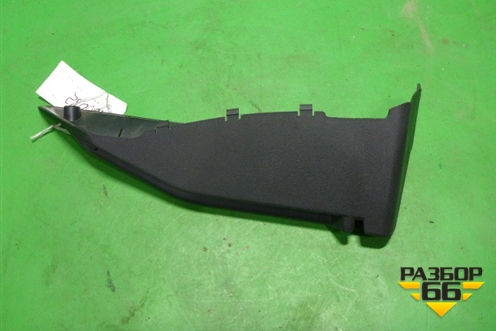 Держатель задней полки левый (799120005R) для Renault Megane 3 с 2008-2016г