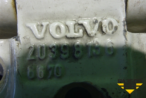 Петля двери правой верхняя  (20398136) для Volvo  TRUCK FH с 2008-2013г