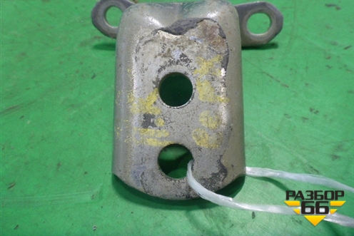 Петля двери задней правой верхняя для Nissan Note (Е11) с 2005-2013г