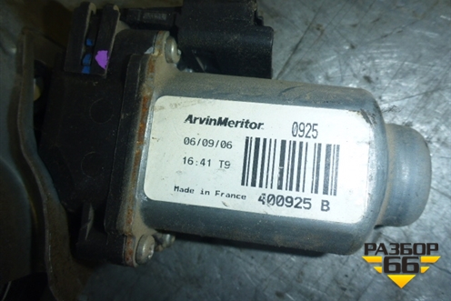 Стеклоподъёмник электрический передний левый для Nissan Note (Е11) с 2005-2013г