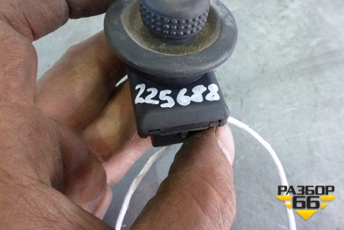 Переключатель регулировки зеркал (255706283R) для Nissan Almera G15 с 2012г