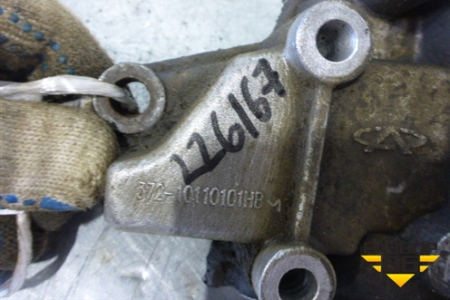 Крышка коленвала передняя (0.8л 12V) (37210110101HB) для Chery Sweet (QQ) с 2006г