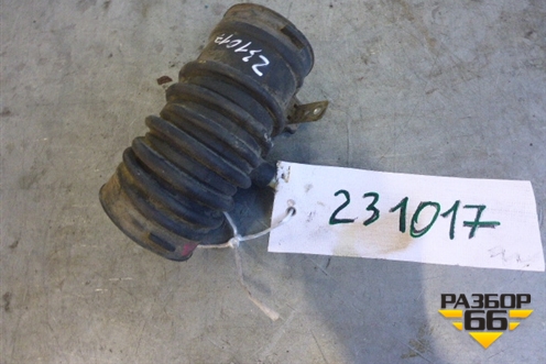 Патрубок воздушного фильтра (L81313221) для Mazda Mazda 6 (GG) с 2002-2007г