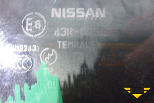 Стекло глухое правое (833009W50A) для Nissan Teana (J31) с 2003-2008г