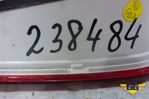 Фонарь задний внутренний левый (LED после 2013г седан) (3T5945093A) для Skoda Superb с 2008-2015г