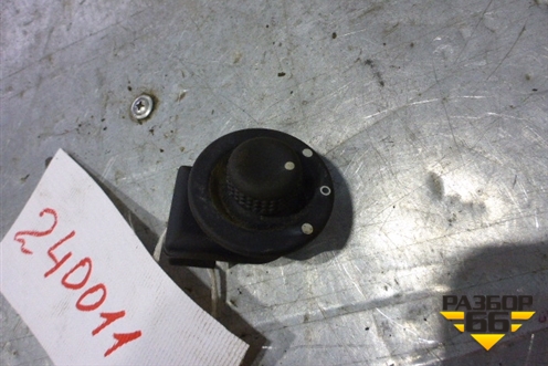 Переключатель регулировки зеркал (7700429992C) для Renault Clio с 1998-2002г