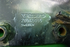 Петля решетки радиатора правая  (Нижняя) (20545095) для Volvo  TRUCK FH с 2002-2008г