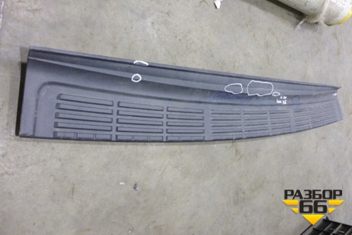 Накладка заднего бампера (до 2012г) (5216260040) для Toyota Land Cruiser (200) с 2008г (Ленд Крузер)