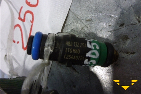 Форсунка инжекторная электрическая (H82132254) для Nissan Almera G15 с 2012г
