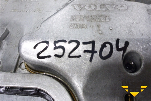Крышка двигателя передняя (верхняя D13A) (20712265) для Volvo  TRUCK FH с 2002-2008г