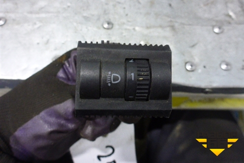 Переключатель корректора фар (6RU941333) для Volkswagen Polo (седан) с 2010г