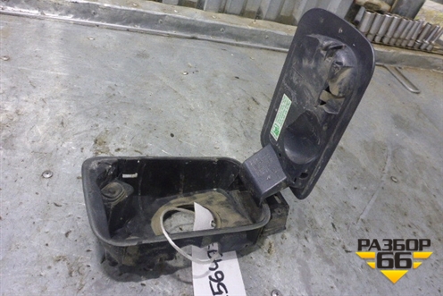 Лючок бензобака (9633284180) для Citroen C5 с 2005-2008г
