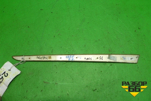 Накладка на торпедо (правая) (7L5867086B) для Porsche Cayenne с 2003-2010г (Каен)