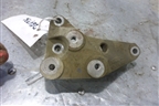 Кронштейн КПП левый (90575142) для Opel Astra H с 2004-2015г