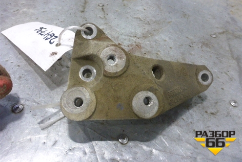 Кронштейн КПП левый (90575142) для Opel Astra H с 2004-2015г