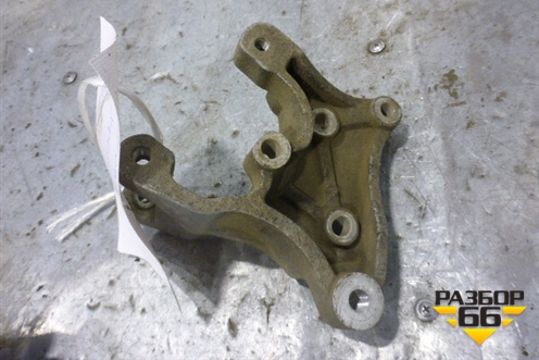 Кронштейн ролика для Chery Fora(A21) с 2006г