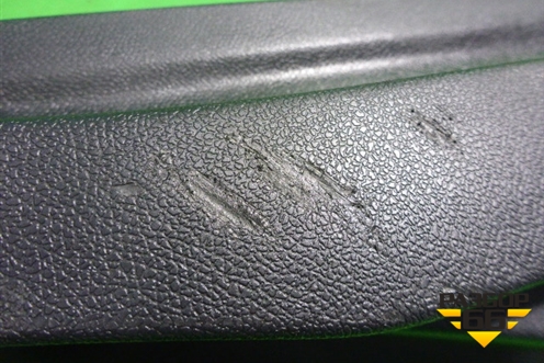 Держатель задней полки правый (лифтбэк) (799110001R) для Renault Laguna-3 с 2009г