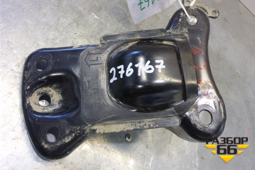 Кронштейн задней балки левый (5Q0501545D) для Skoda Octavia (A7) с 2013г