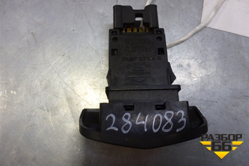 Кнопка аварийной сигнализации для Nissan Primera (P12E) с 2001-2008г