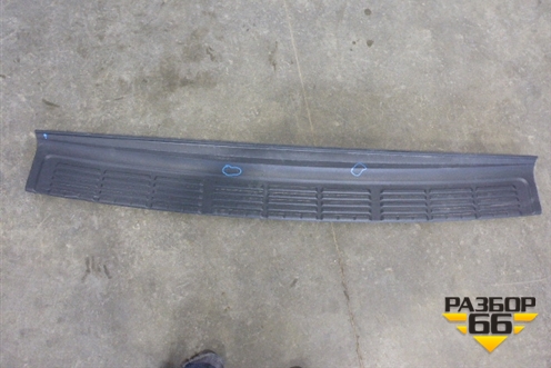 Накладка заднего бампера (до 2012г) (5216260040) для Toyota Land Cruiser (200) с 2008г (Ленд Крузер)