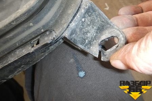 Воздухозаборник интеркулера на капот для Mazda Mazda 3 (BK) с 2003-2009г 