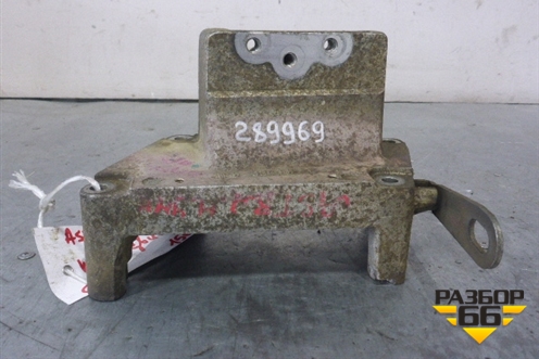Кронштейн двигателя правый (1.3л Z13DTH) (55198220) для Opel Astra H с 2004-2015г