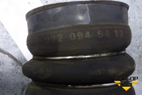 Патрубок интеркулера резиновый  (А0020945482) для Mercedes Benz  TRUCK Axor 2 с 2004г
